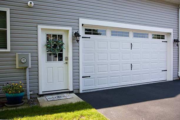 24/7 Emergency Garage Door Panel Replacement experts in Flathead County County, MT